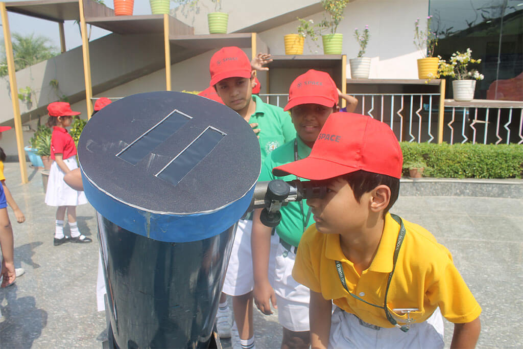 Students Solar Observation