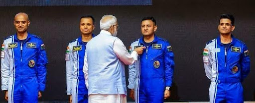PM addressing Astronauts