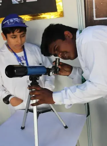 Students aligned the Telescope