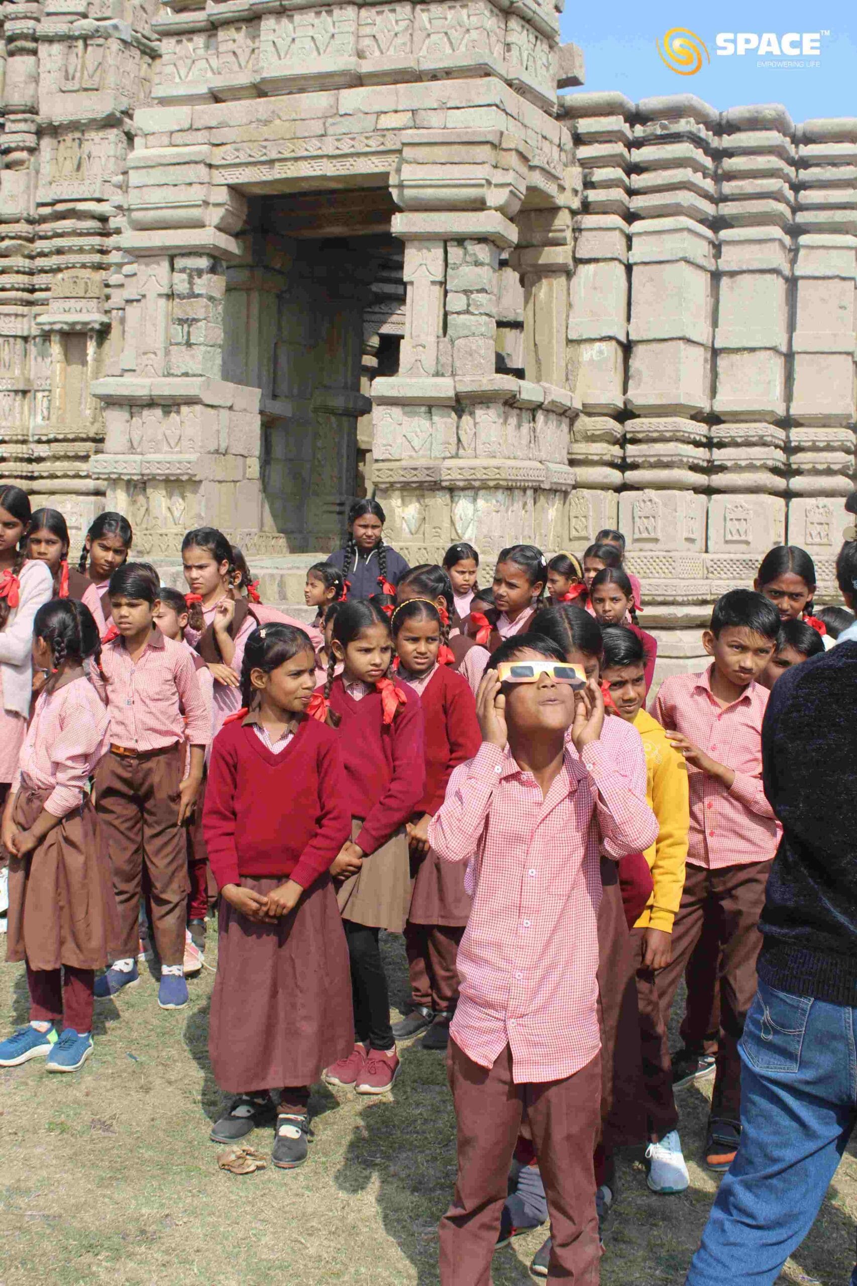 Students Learning the power of the Sun — the safe way at sun temple